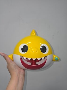 Yellow Baby Shark Bath Toy - Fun Fish Toy